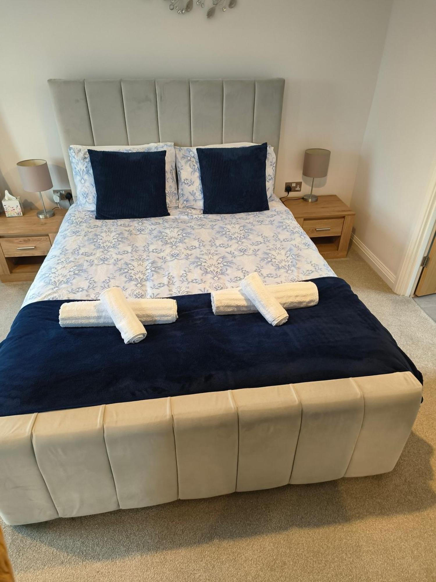 Highgow House Ensuite Bedroom Барнстъпъл Екстериор снимка